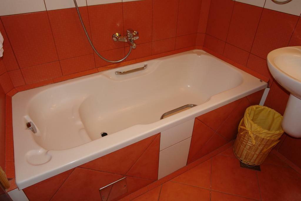 Ljeto Apartment ซริกเวนิซา ภายนอก รูปภาพ